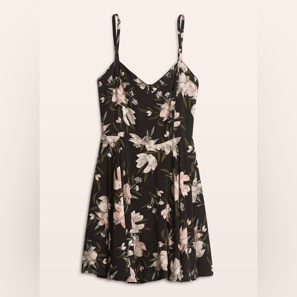 Aritzia - Talula Lipinski Skater Mini Dress - Size 6 - Black Floral - Picture 2 of 9